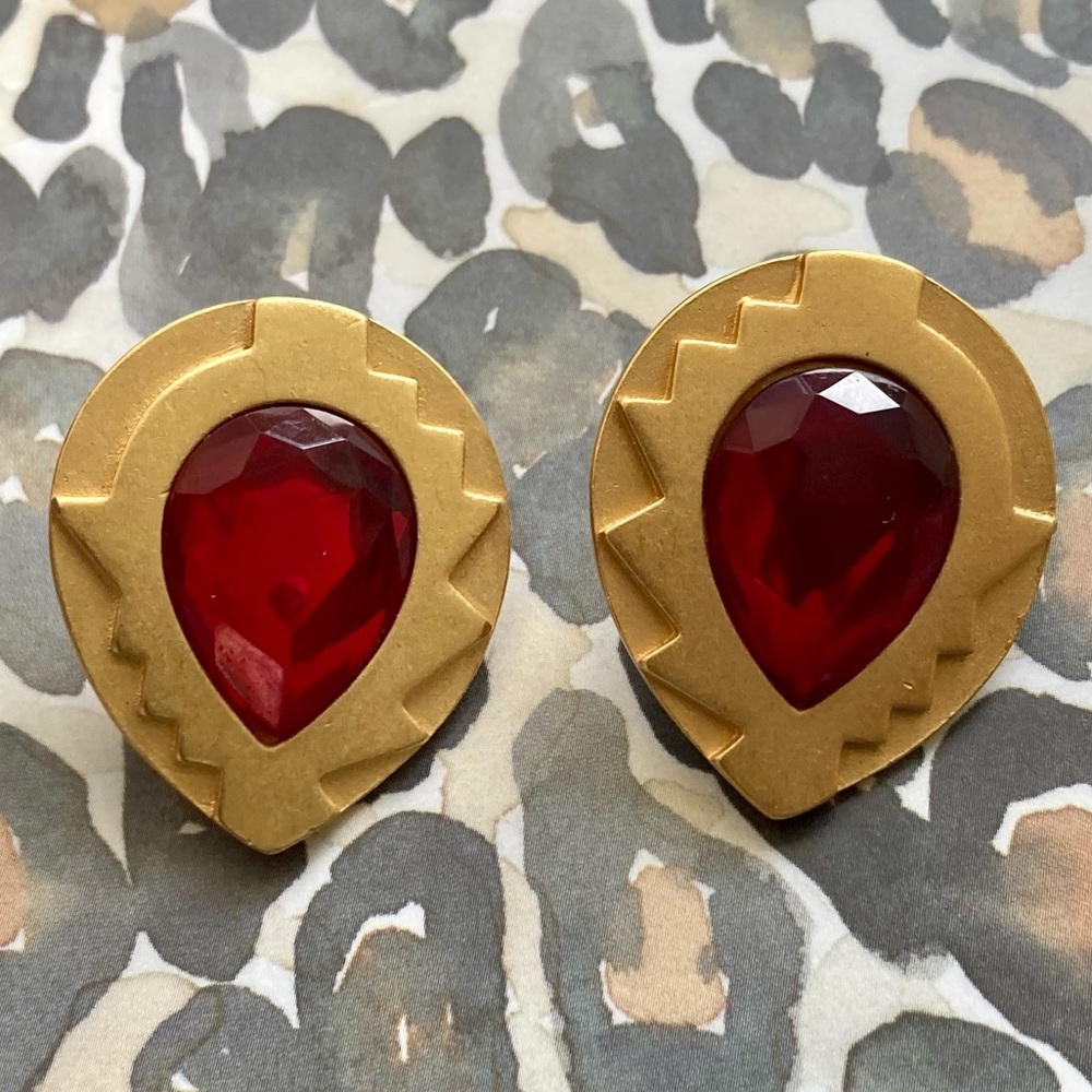 Vintage Red Crystal Gold Monet Earrings ♥️